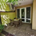 Cozy Place - в центъра, само на 5 минути пеша от плажа Apartamento *