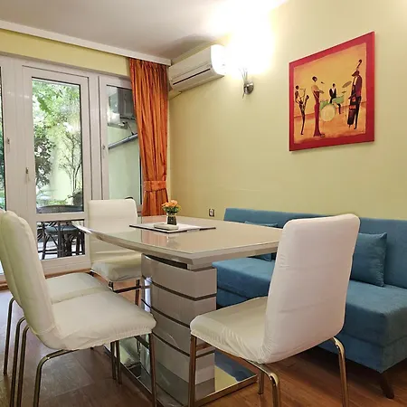 Cozy Place - в центъра, само на 5 минути пеша от плажа Burgas