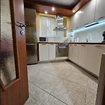 Апартамент Cozy Place - в центъра, само на 5 минути пеша от плажа